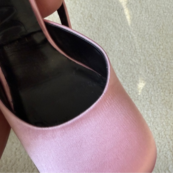 Versace
Aevitas 120mm single-platform pumps size 36 - Picture 6 of 15